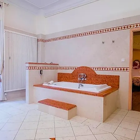 Otel Morelia 4*